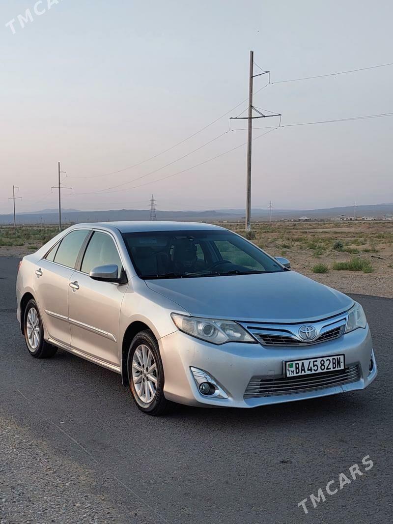 Toyota Camry 2012 - 185 000 TMT - Джебел - img 8