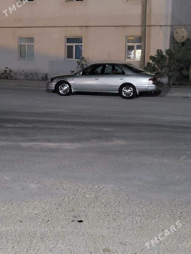 Toyota Camry 2000 - 170 000 TMT - Мары - img 4