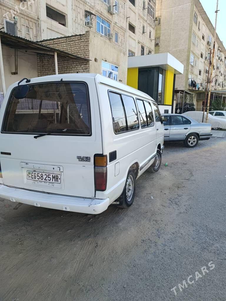 Toyota Hiace 1993 - 58 000 TMT - Мары - img 3