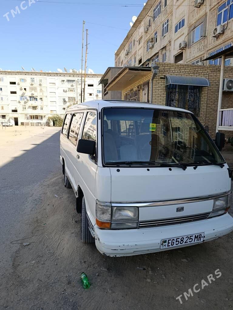 Toyota Hiace 1993 - 58 000 TMT - Мары - img 2