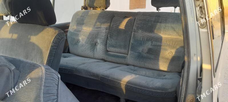 Toyota Hiace 1992 - 30 000 TMT - Сакарчага - img 4