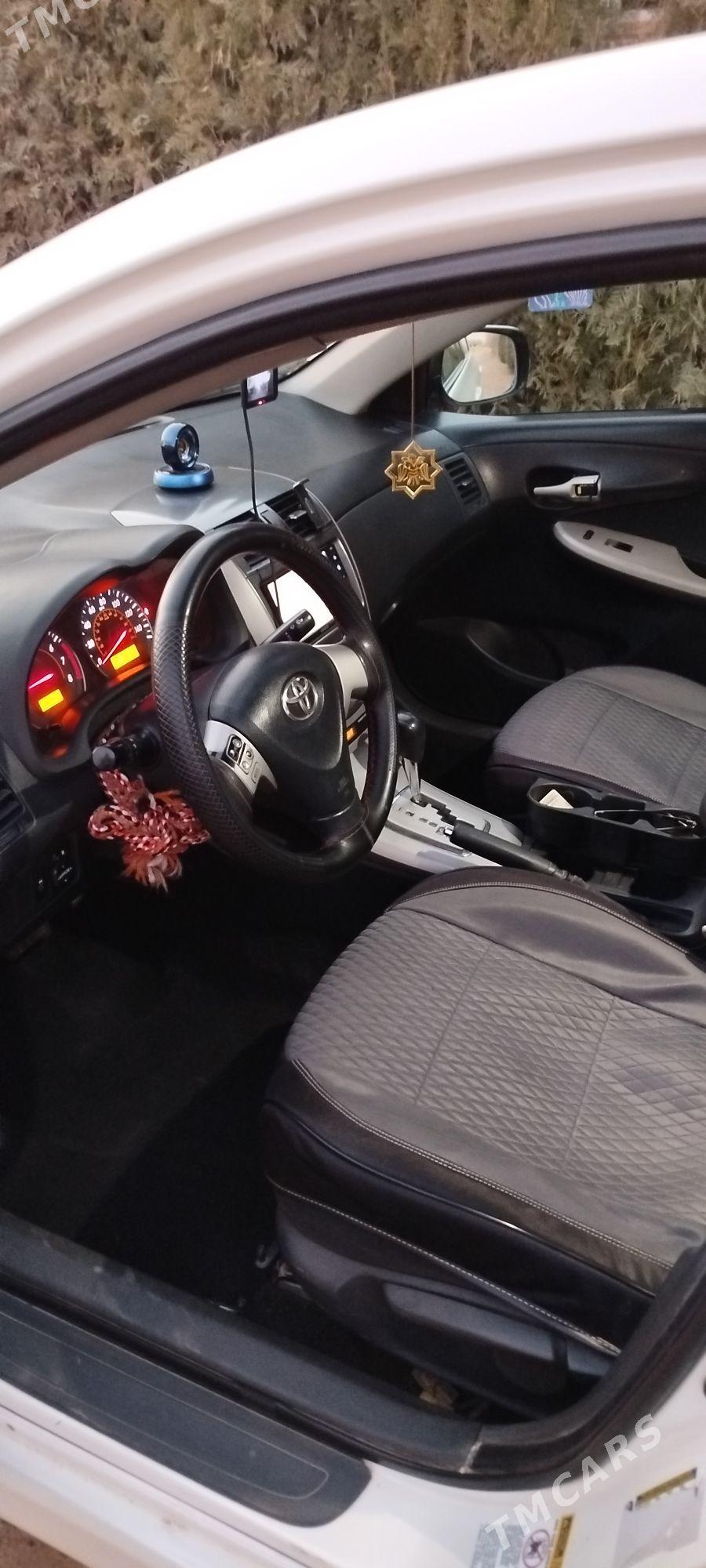 Toyota Corolla 2010 - 152 000 TMT - Дашогуз - img 5