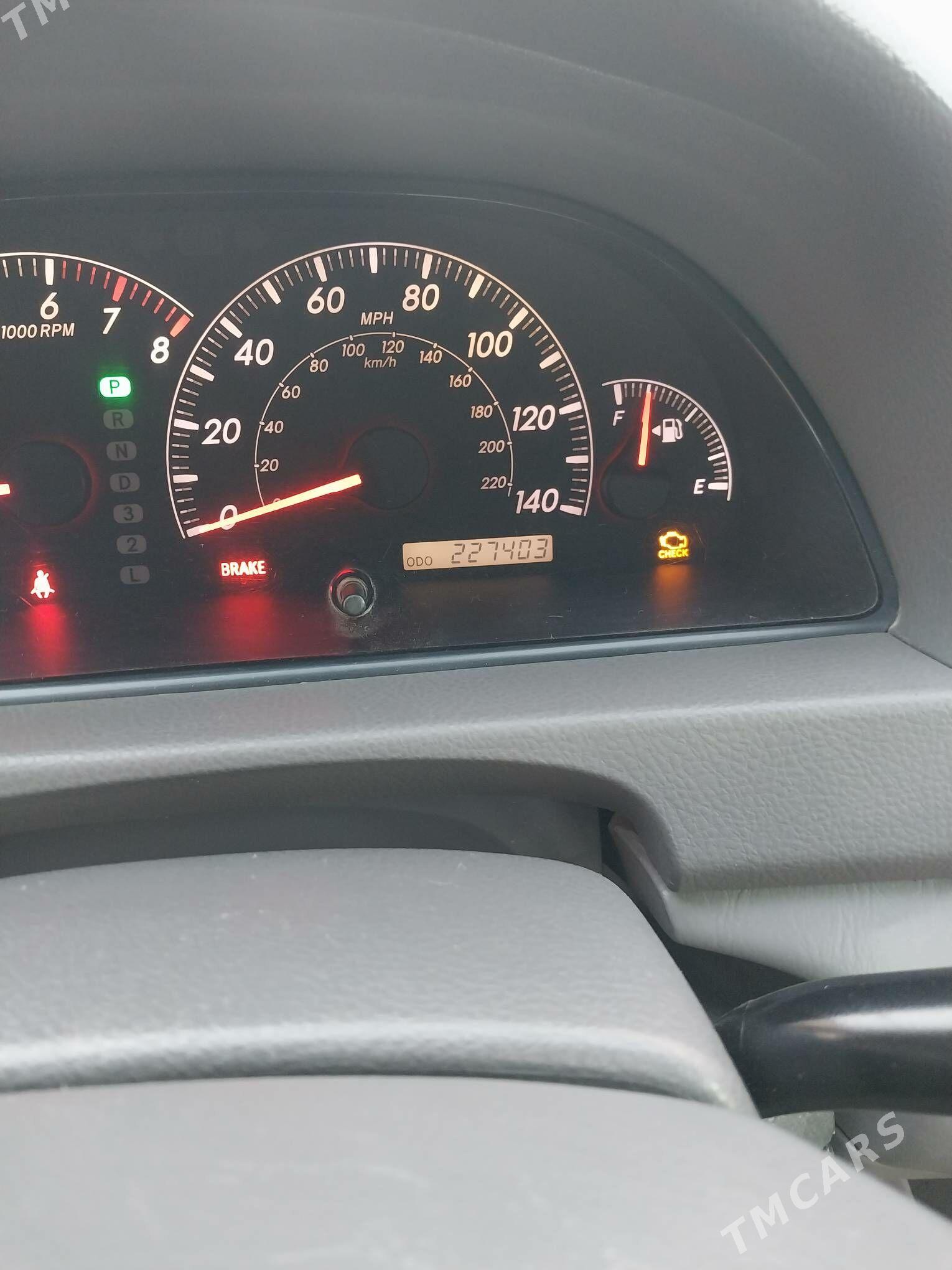 Toyota Camry 2005 - 200 000 TMT - Теджен - img 8