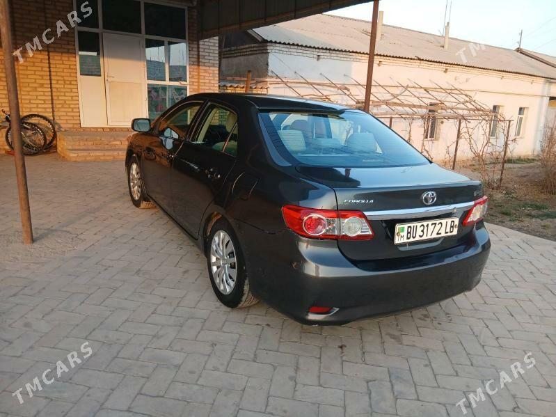 Toyota Corolla 2011 - 150 000 TMT - Халач - img 4