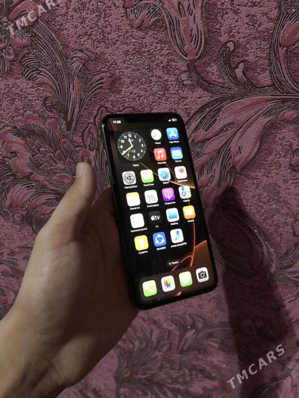 iPhone Xs Max - Mary - img 4