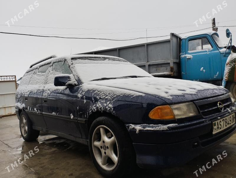 Opel Astra 1993 - 50 000 TMT - Балканабат - img 3