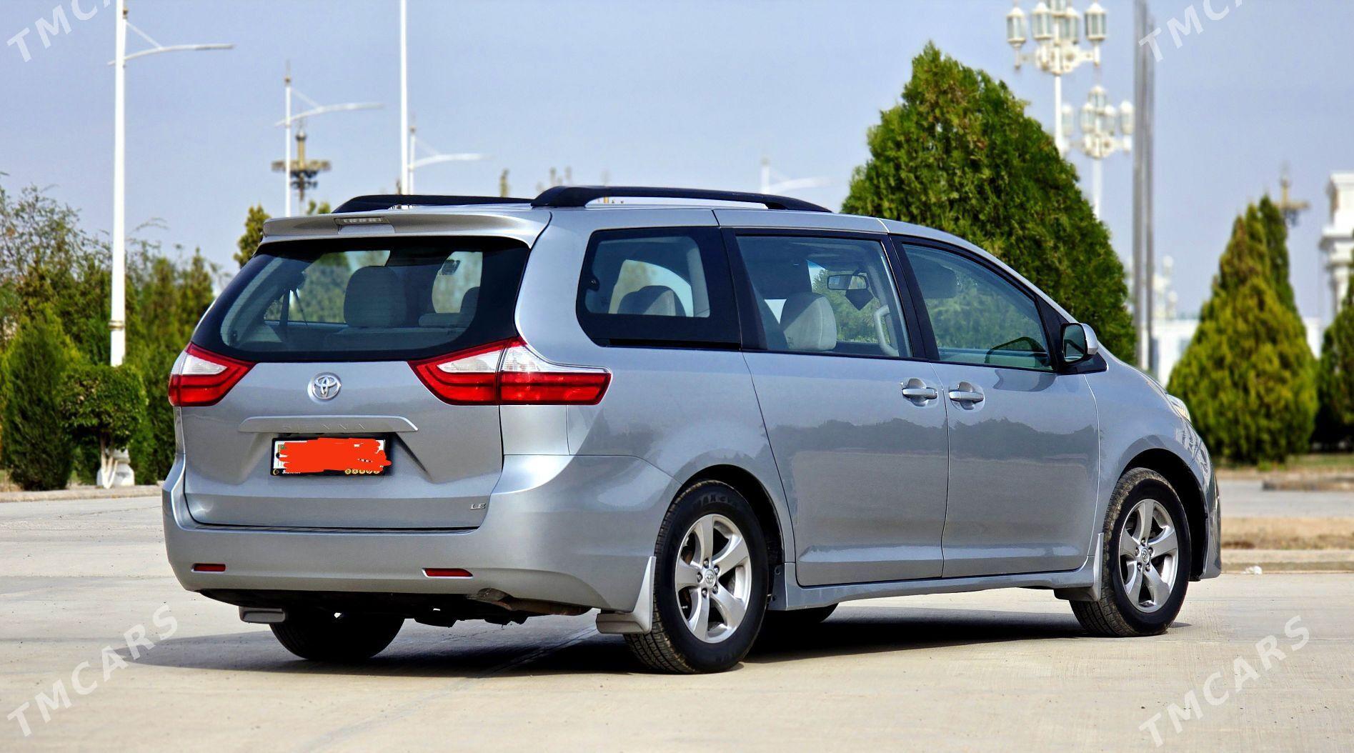 Toyota Sienna 2017 - 370 000 TMT - Керки - img 2