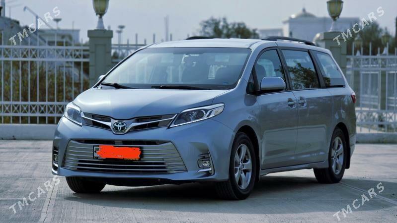 Toyota Sienna 2017 - 370 000 TMT - Керки - img 3