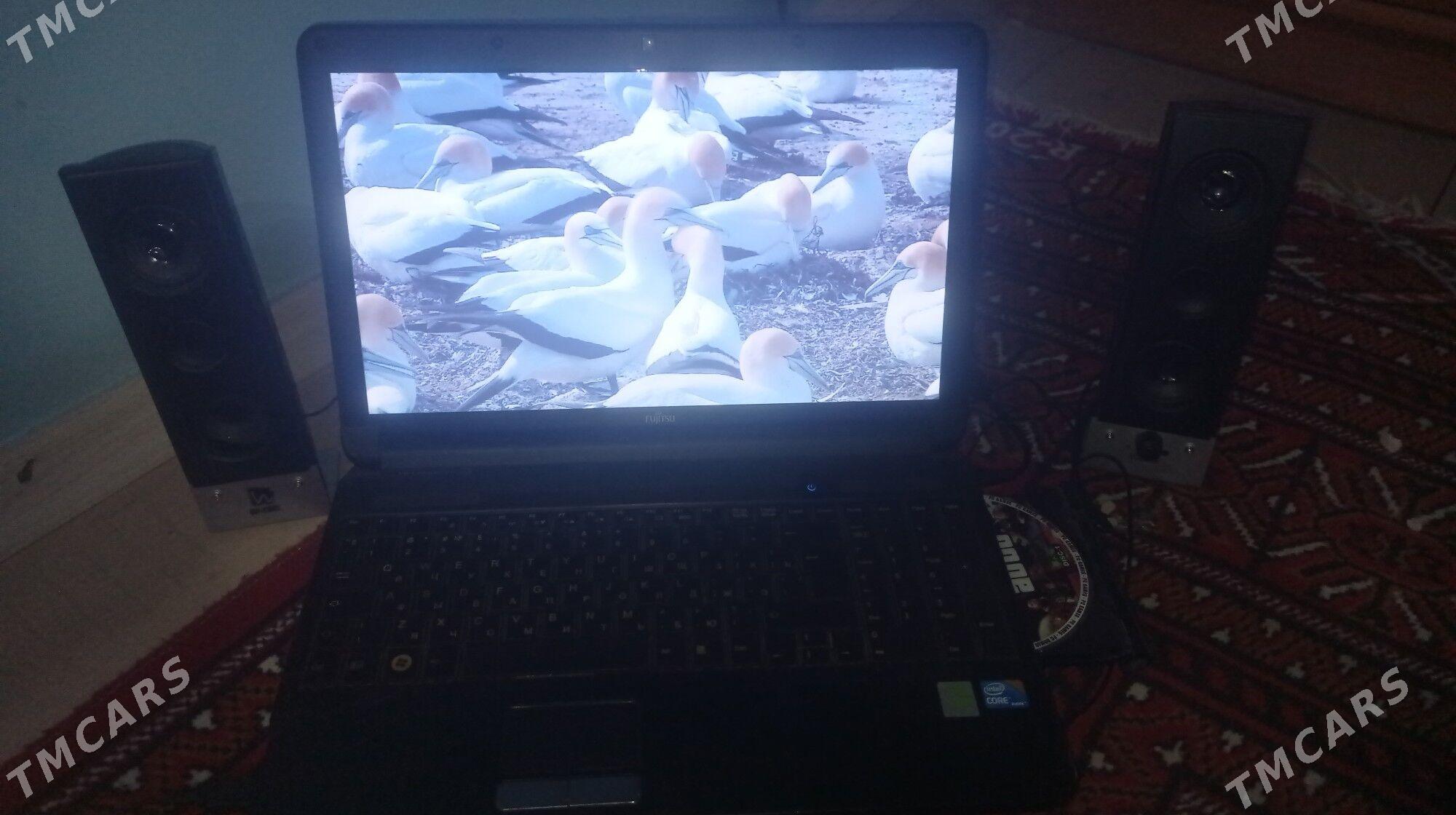 Nowtbuk Fujitsu - Görogly (Tagta) - img 2