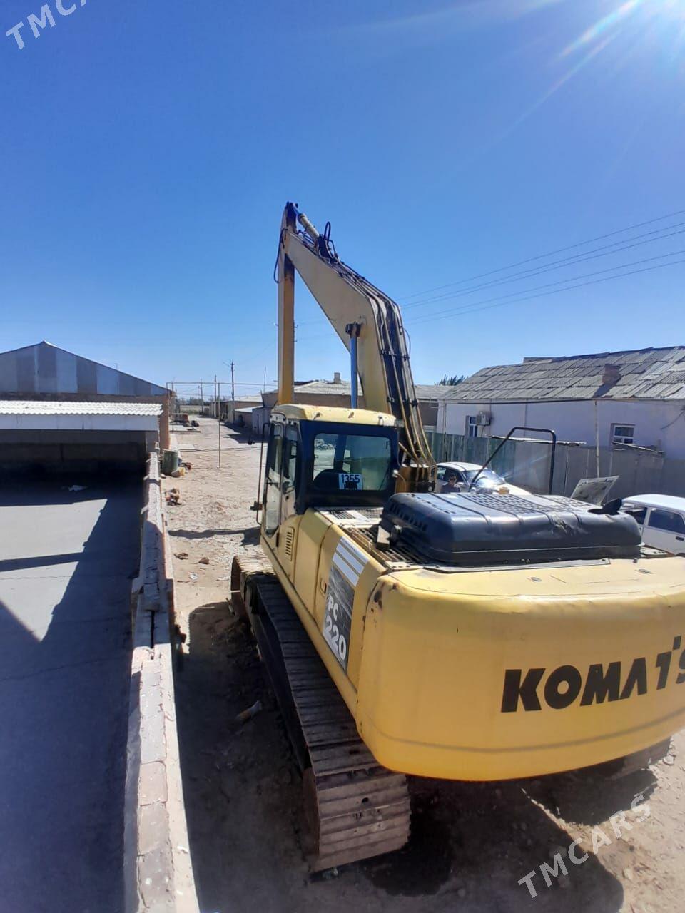 Komatsu PC200LC-8 2012 - 2 800 000 TMT - Фарап - img 2