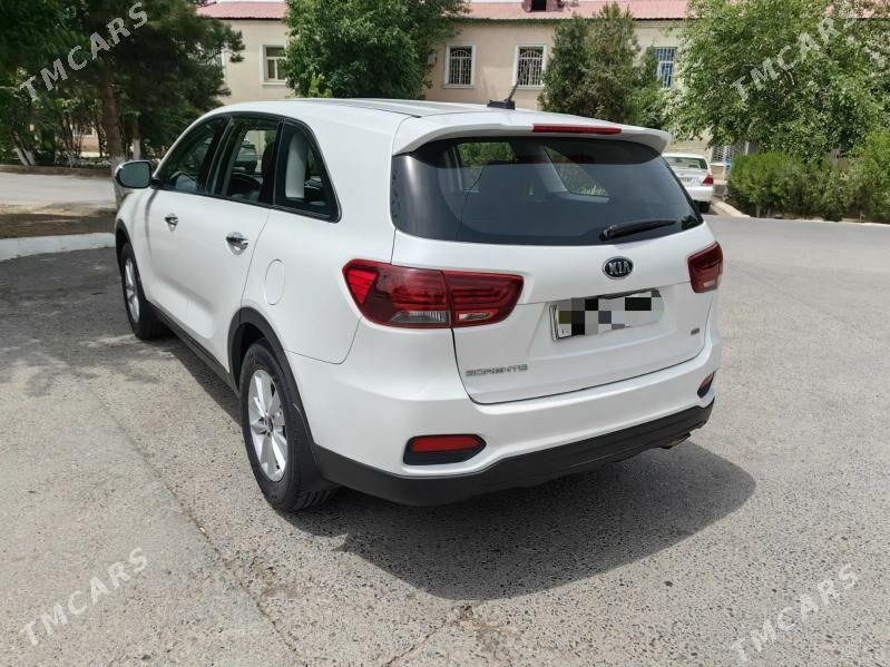 Kia Sorento 2018 - 260 000 TMT - Ашхабад - img 2