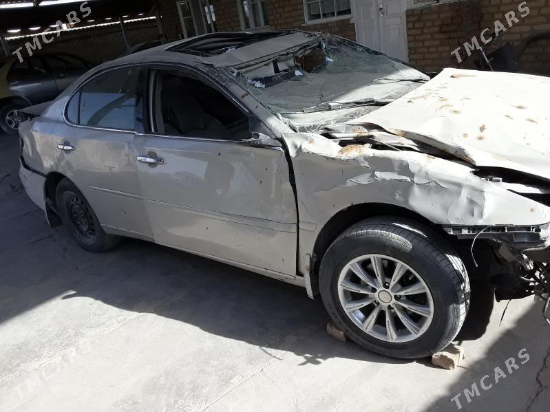 Lexus ES 300 2003 - 105 000 TMT - Мургап - img 3