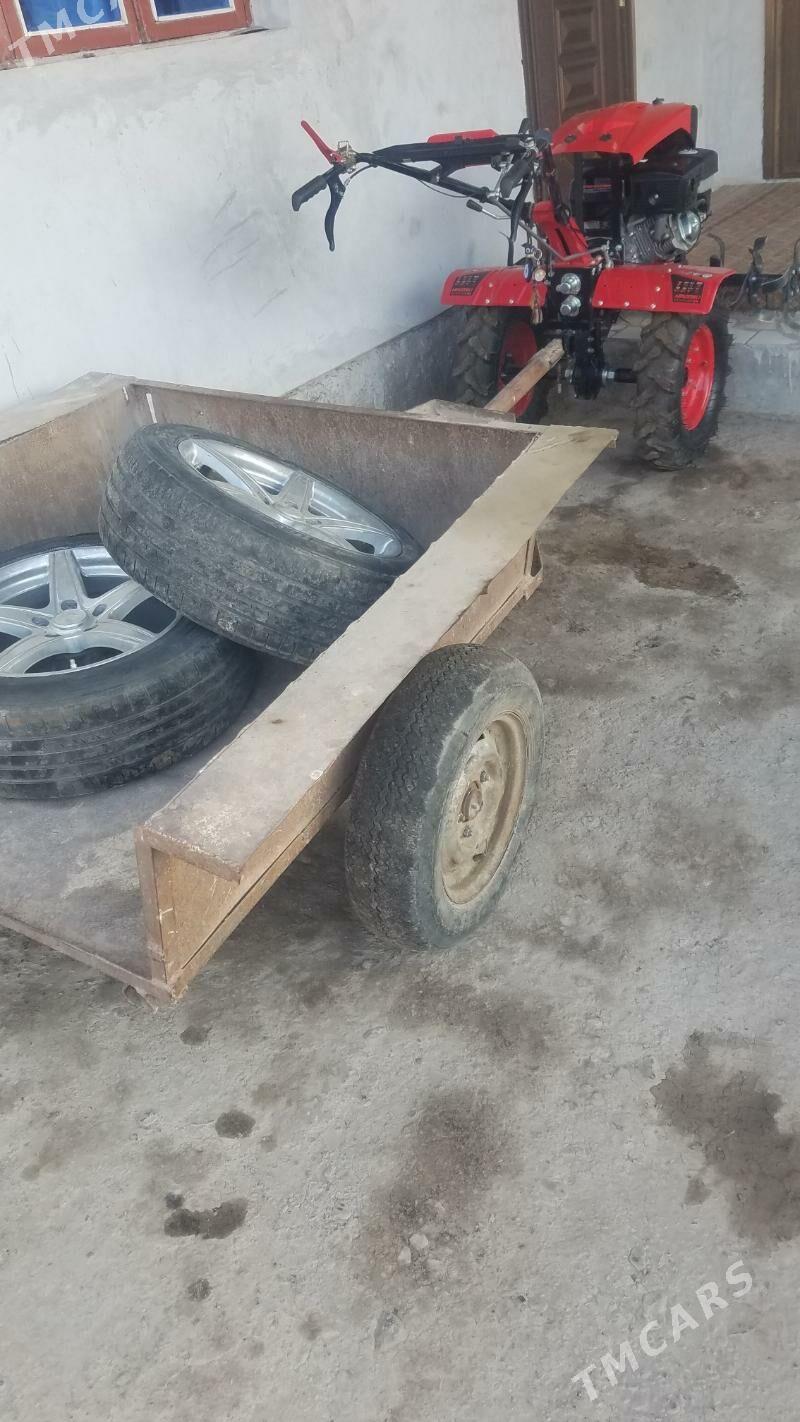 Yer suryan trahtir - Чарджоу - img 2