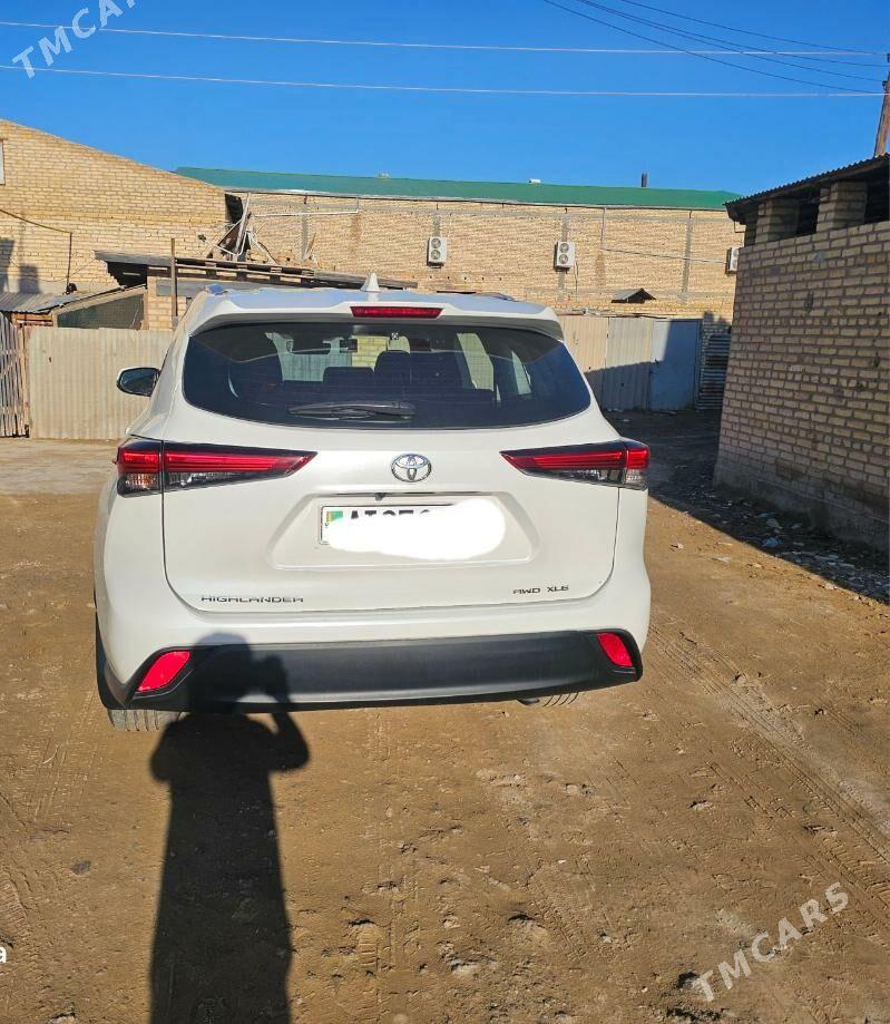 Toyota Highlander 2021 - 580 000 TMT - Ашхабад - img 2