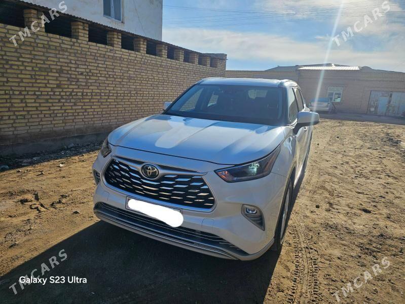 Toyota Highlander 2021 - 580 000 TMT - Ашхабад - img 3