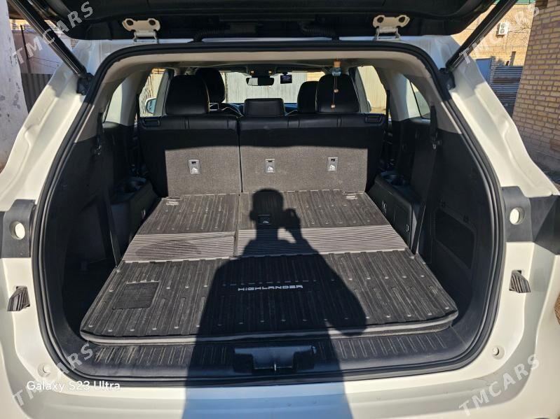 Toyota Highlander 2021 - 580 000 TMT - Ашхабад - img 5