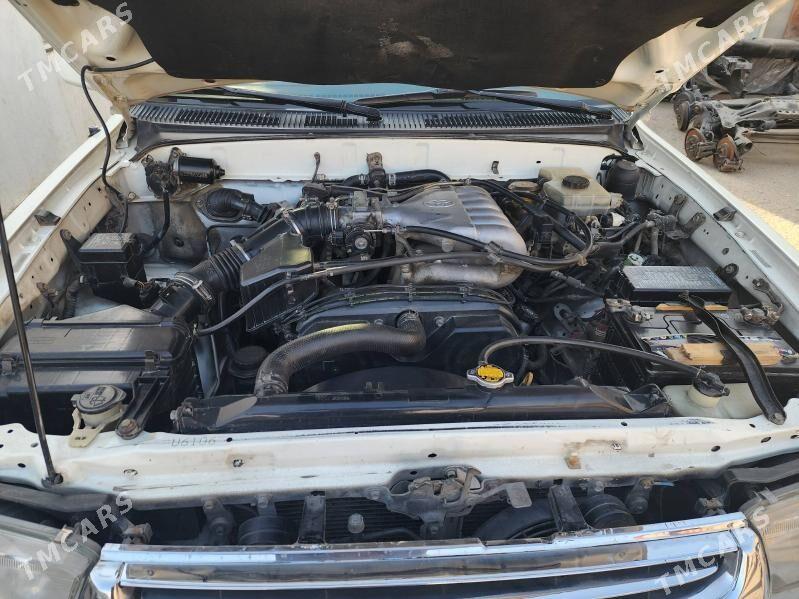 Toyota 4Runner 2002 - 180 000 TMT - Мары - img 3