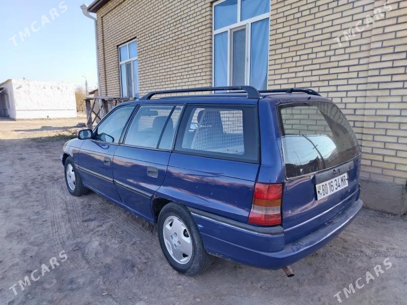 Opel Astra 1993 - 29 000 TMT - Murgap - img 3