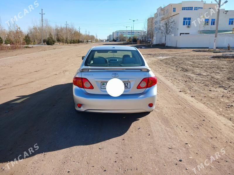 Toyota Corolla 2010 - 155 000 TMT - Дашогуз - img 3