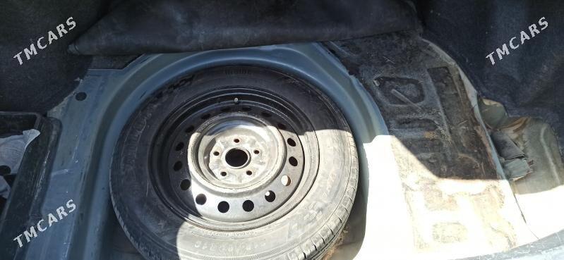 Toyota Camry 2003 - 185 000 TMT - Мары - img 9