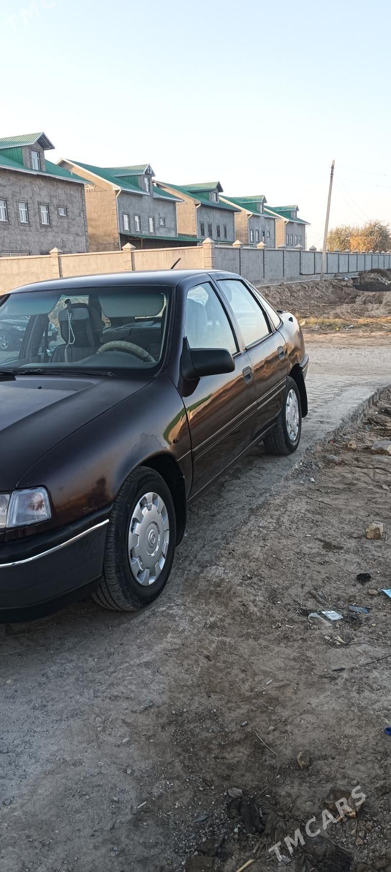 Opel Vectra 1993 - 27 000 TMT - Байрамали - img 3