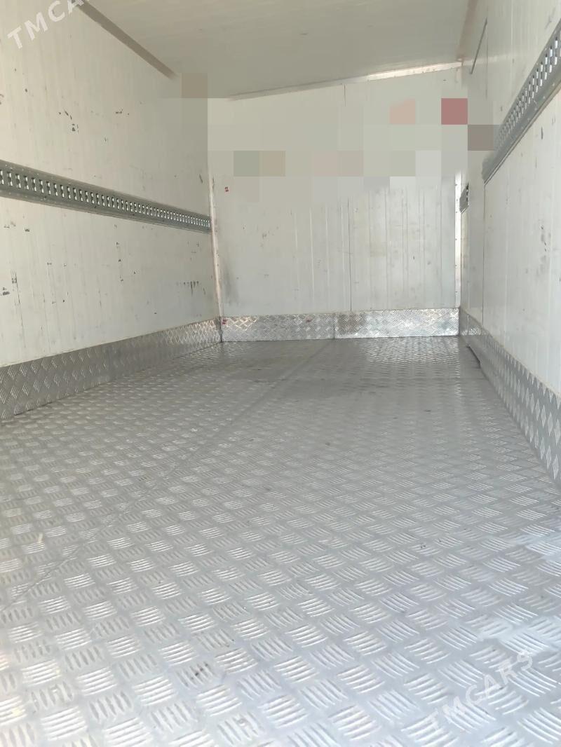 Mitsubishi Canter 2022 - 520 000 TMT - Балканабат - img 4