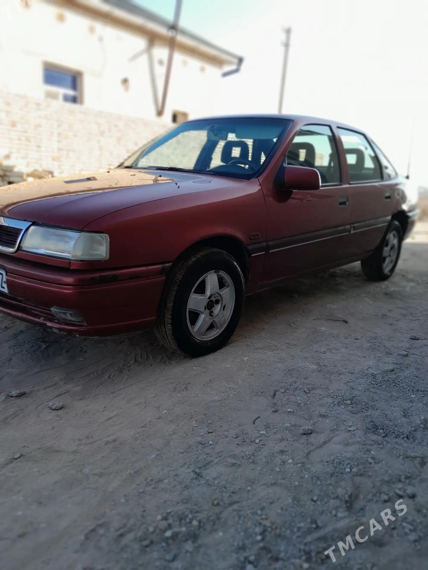Opel Vectra 1994 - 40 000 TMT - Дашогуз - img 3