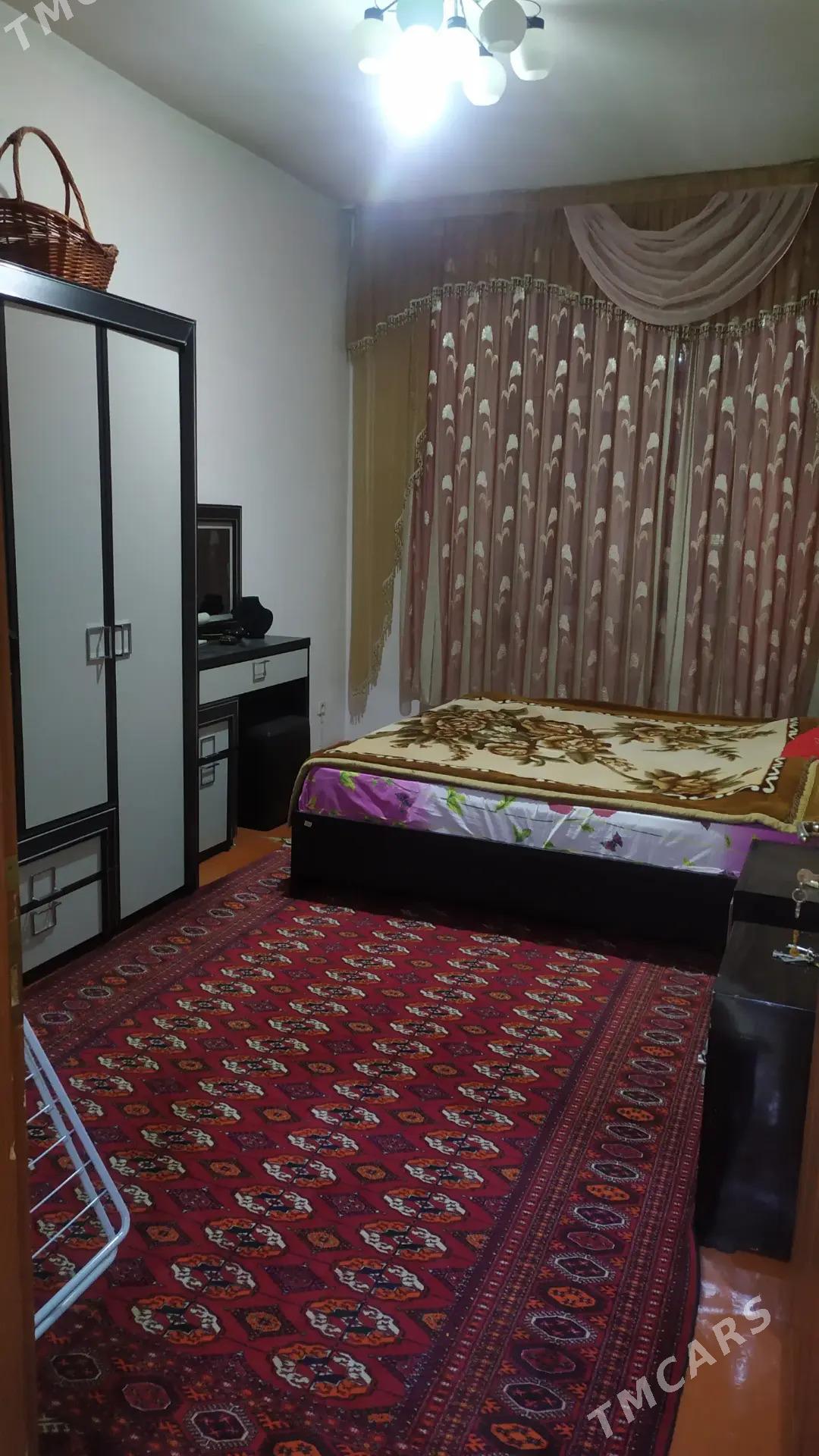 petrozawodskaýa 3 komnat - Ашхабад - img 1