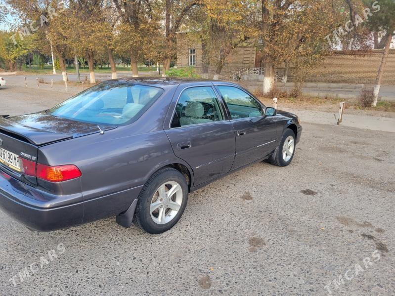 Toyota Camry 2001 - 129 000 TMT - Мары - img 3