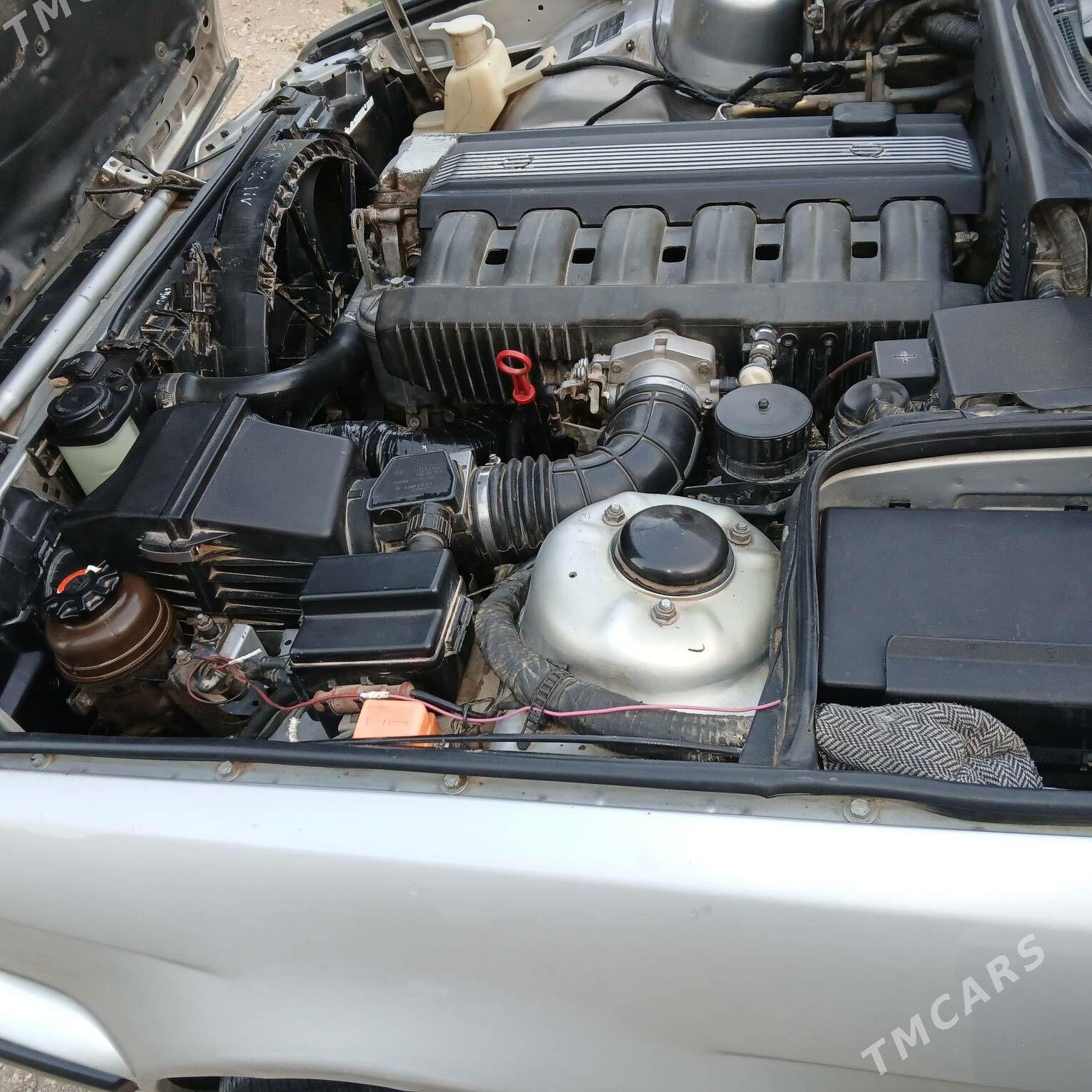 BMW 525 1992 - 80 000 TMT - Гумдаг - img 6