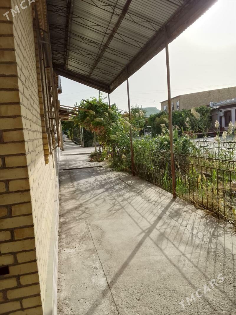 Uçpunkut hovlu jay 6 komnut - Чарджоу - img 2