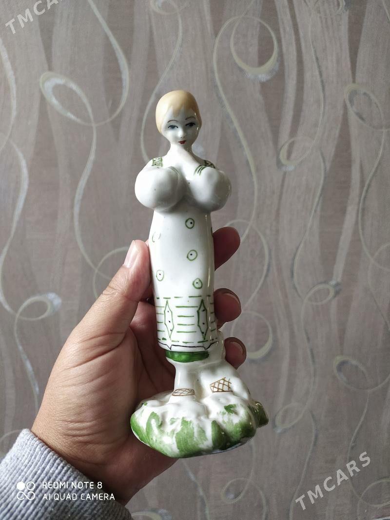 Statuetka Статуетка Swenir - Балканабат - img 4