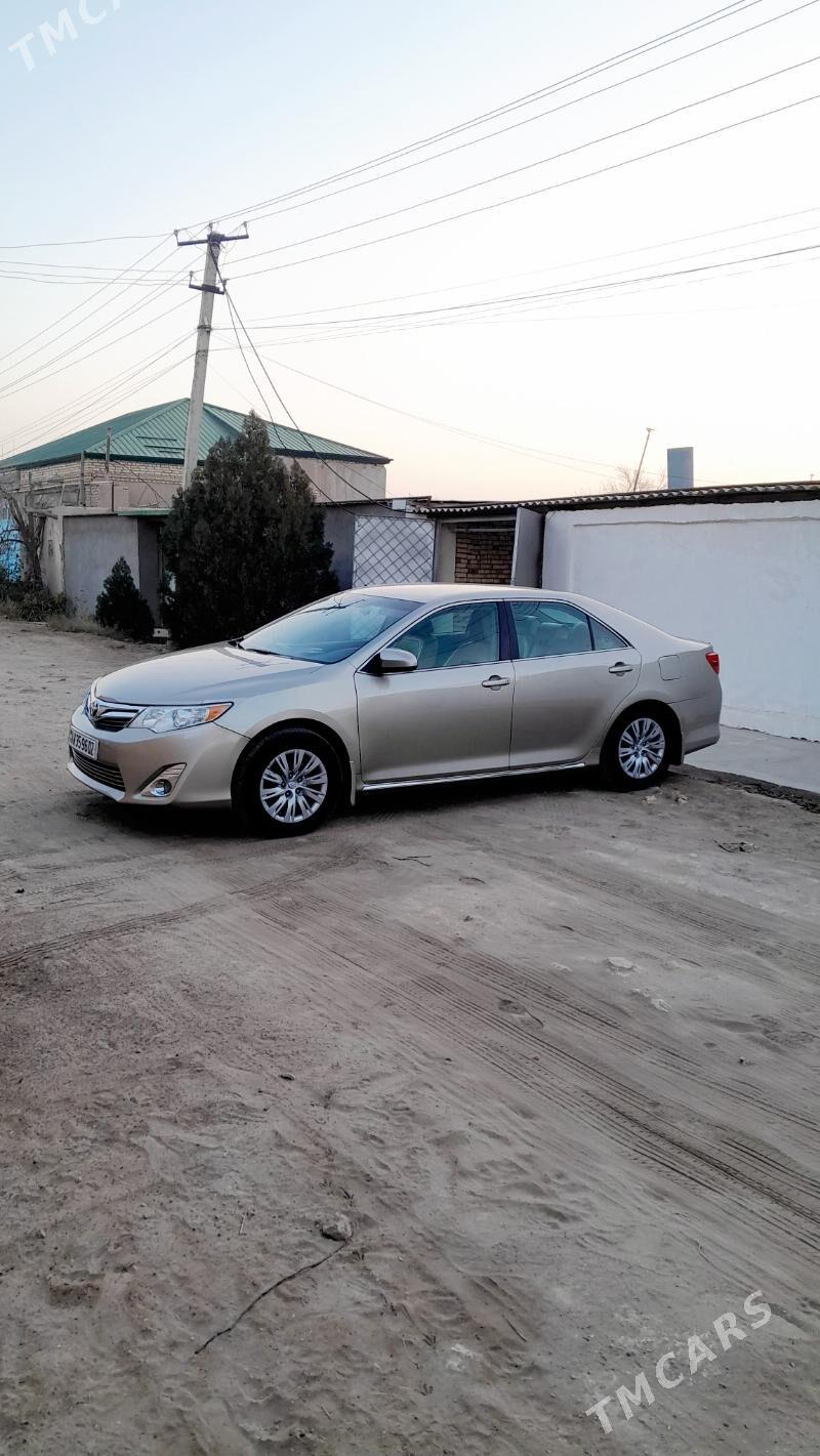 Toyota Camry 2014 - 265 000 TMT - Кёнеургенч - img 4