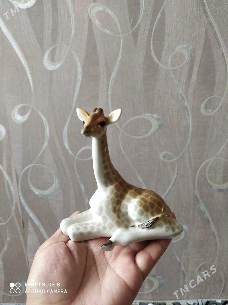 Statuetka Статуетка Swenir - Балканабат - img 9