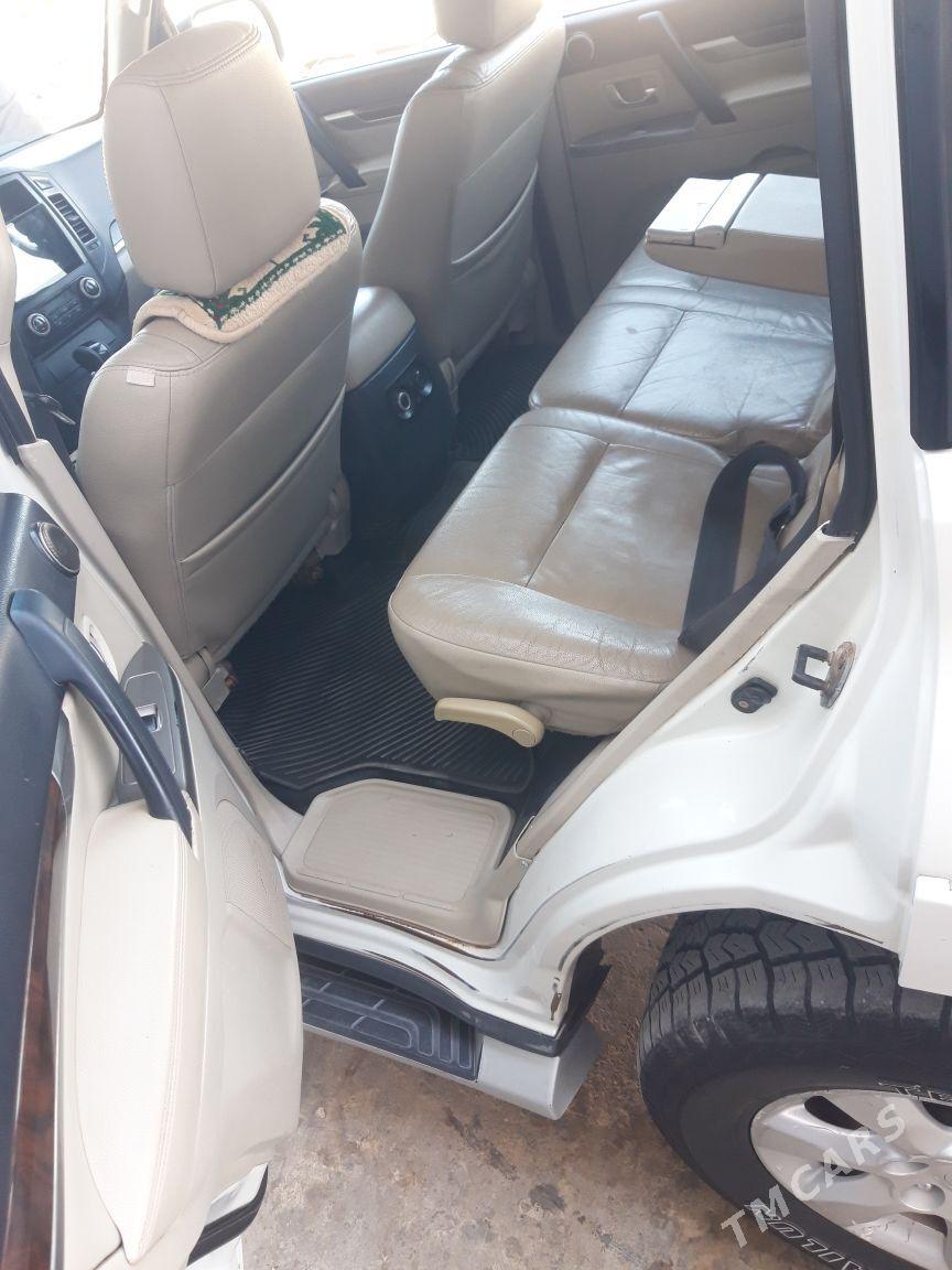 Mitsubishi Pajero 2013 - 250 000 TMT - Türkmenbaşy - img 5