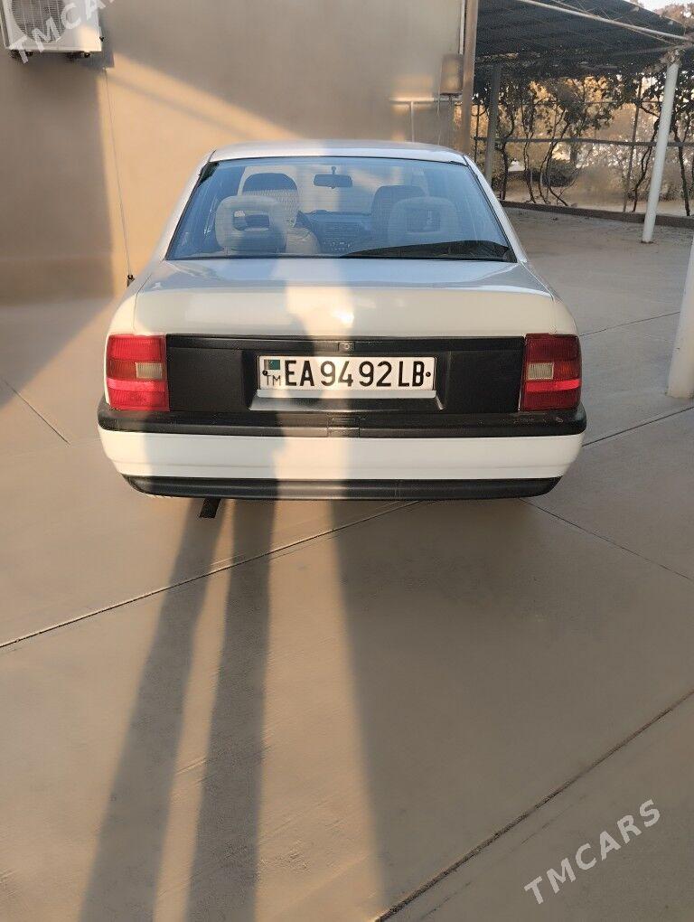 Opel Vectra 1990 - 40 000 TMT - Köýtendag - img 2