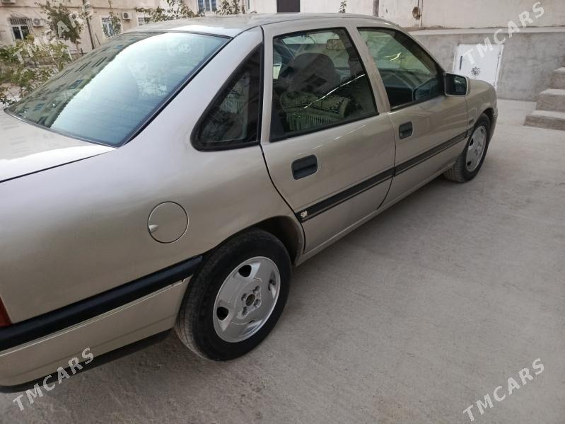 Opel Vectra 1993 - 40 000 TMT - Балканабат - img 2