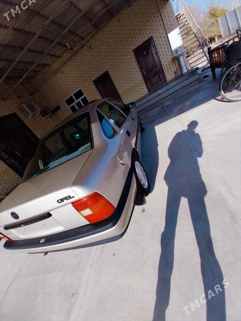 Opel Vectra 1992 - 35 000 TMT - Сакарчага - img 2