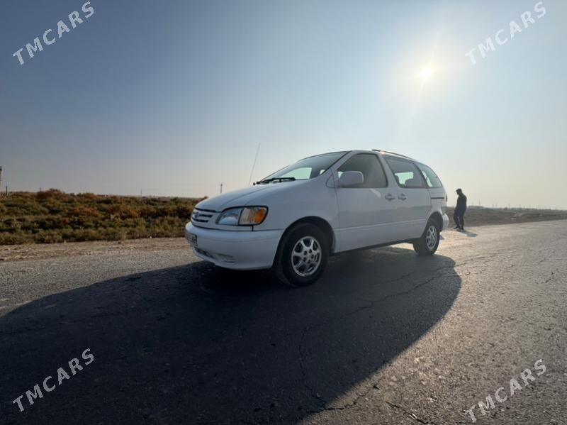 Toyota Sienna 2001 - 145 000 TMT - Теджен - img 5