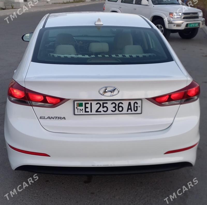 Hyundai Elantra 2017 - 190 000 TMT - Çoganly - img 3