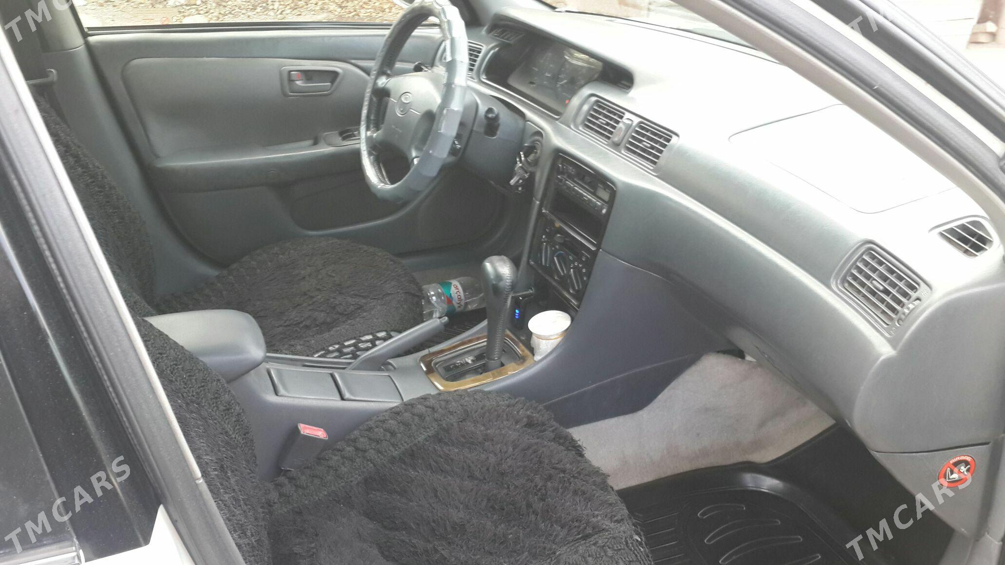Toyota Camry 1997 - 128 000 TMT - Теджен - img 3
