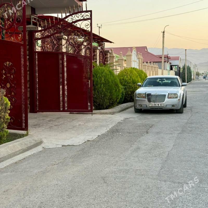 Chrysler 300C 2005 - 150 000 TMT - Aşgabat - img 2