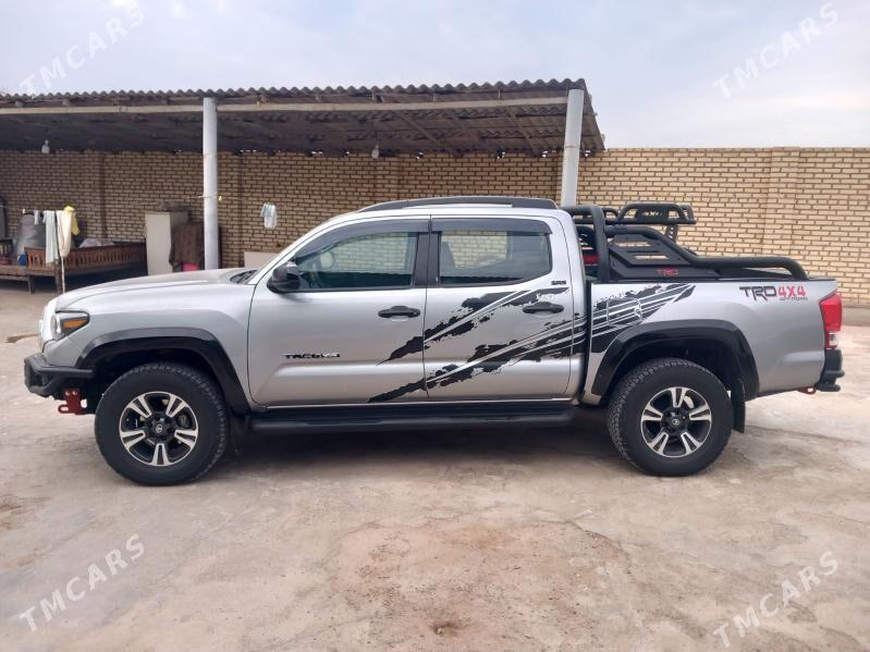 Toyota Tacoma 2017 - 615 000 TMT - Теджен - img 1