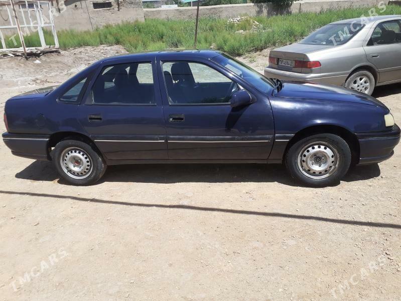 Opel Vectra 1993 - 25 000 TMT - етр. Туркменбаши - img 4