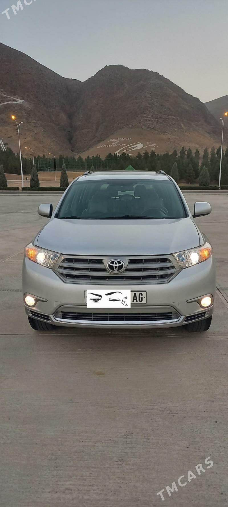 Toyota Highlander 2013 - 375 000 TMT - Багир - img 8