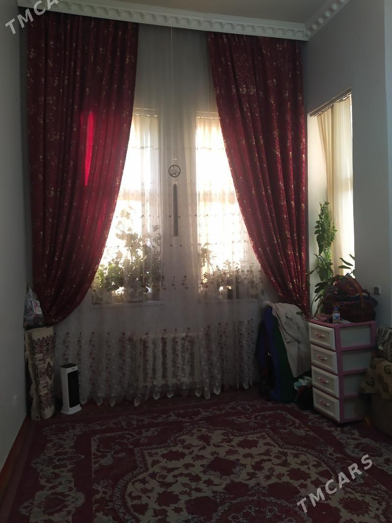 Гоголя полуэлитка - Aşgabat - img 1