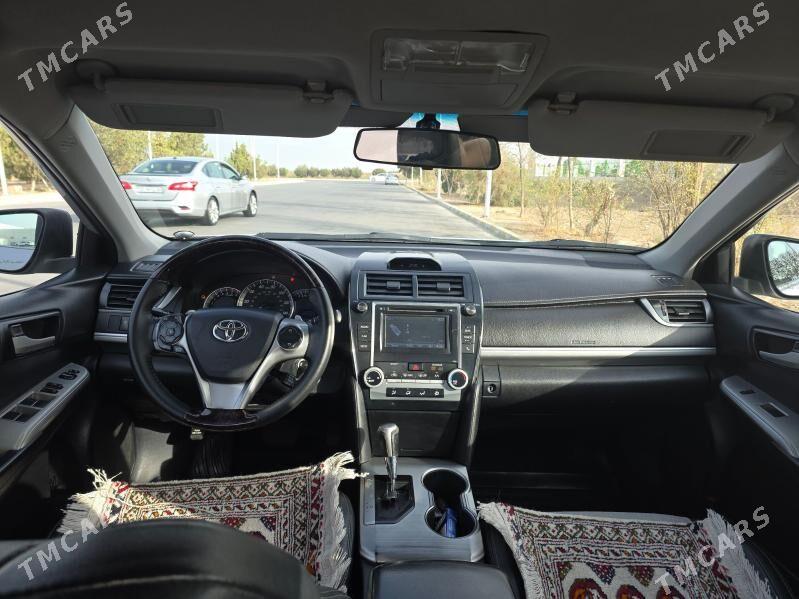 Toyota Camry 2012 - 212 000 TMT - 6 мкр - img 4