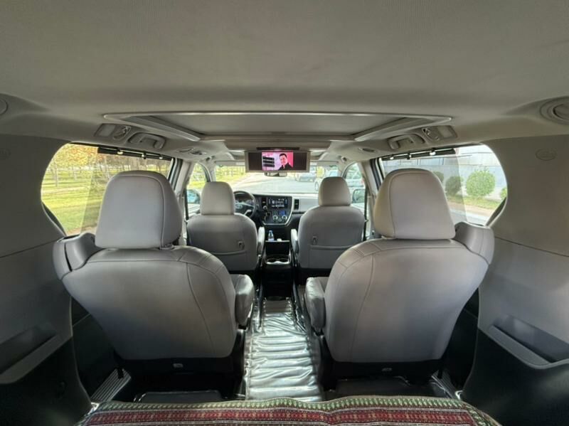 Toyota Sienna 2016 - 422 000 TMT - Aşgabat - img 8