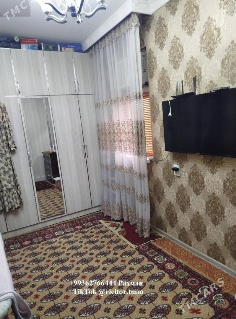 (2715)-HITROWKA 1-KOMNAT 45-KWADRAT 4-ETAJ RAHMAN - Хитровка - img 2