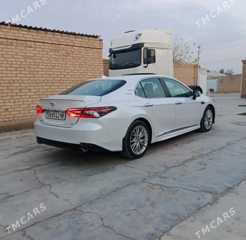 Toyota Camry 2020 - 320 000 TMT - Baýramaly - img 3